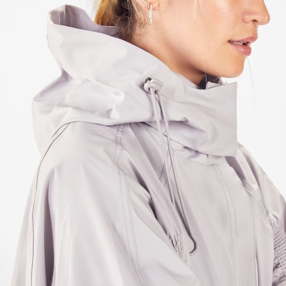 Fabletics Giana Weather Resistant Removable Hoodie Jacket Raincoat Women’s Gray - Picture 3 of 11